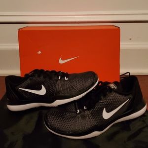WMNS Nike Flex Supreme TR 5